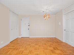 3935 Blackstone Avenue 8A, Bronx NY 10471