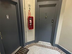 2116 Honeywell Avenue 10, Bronx NY 10460