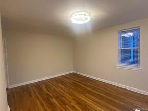 32 Cathedral Avenue 6C, Hempstead NY 11550