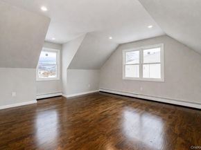 7 Amherst Place, Massapequa NY 11758