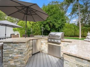 4 Newport Drive, Plainview NY 11803