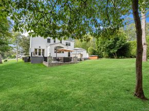 4 Newport Drive, Plainview NY 11803