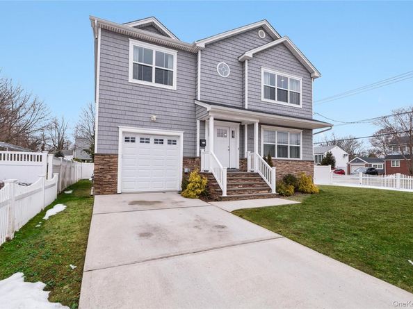 2162 Seamans Neck Road, Seaford NY 11783