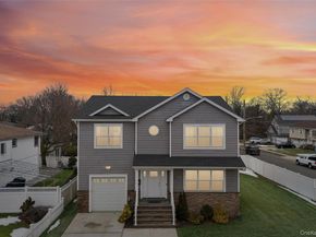 2162 Seamans Neck Road, Seaford NY 11783