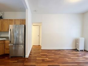 21-28 35 Street 1G, Astoria NY 11105