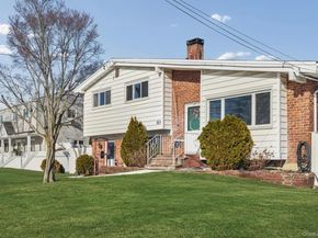 253 W 20th Street, Deer Park NY 11729