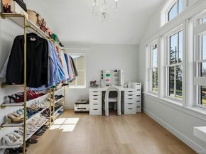 14 Oaklawn Avenue, Glen Head NY 11545