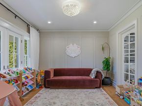 14 Oaklawn Avenue, Glen Head NY 11545