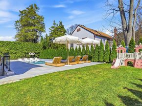 14 Oaklawn Avenue, Glen Head NY 11545