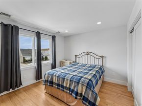 207 Pershing Parkway, Mineola NY 11501