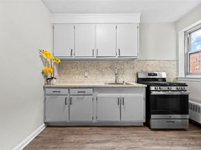 230 Pelham Road 4L, New Rochelle NY 10805