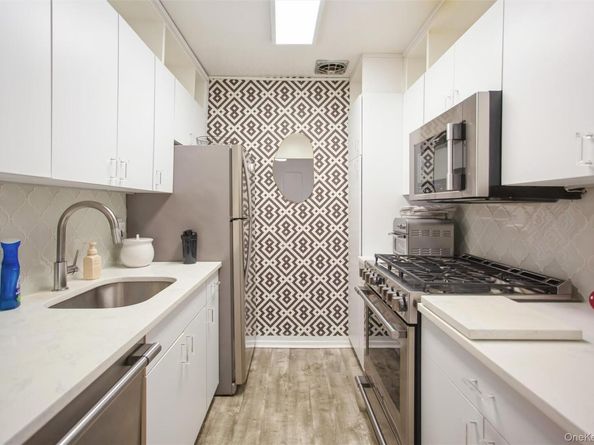 711 Shore Road 2C, Long Beach NY 11561