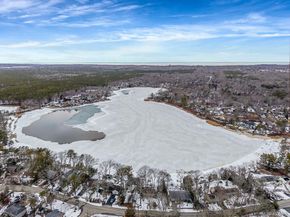 126 Wauwepex Trail, Ridge NY 11961