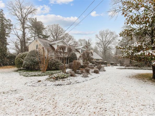 1 The Brae, Woodbury NY 11797