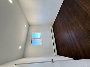 300 Branch Avenue, Freeport NY 11520