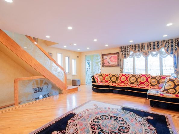 4270 Ocean Avenue, Brooklyn NY 11235