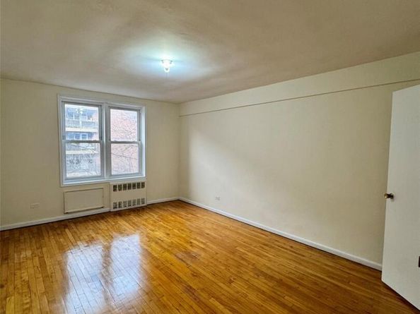 142-20 41st Avenue 4K, Flushing NY 11355