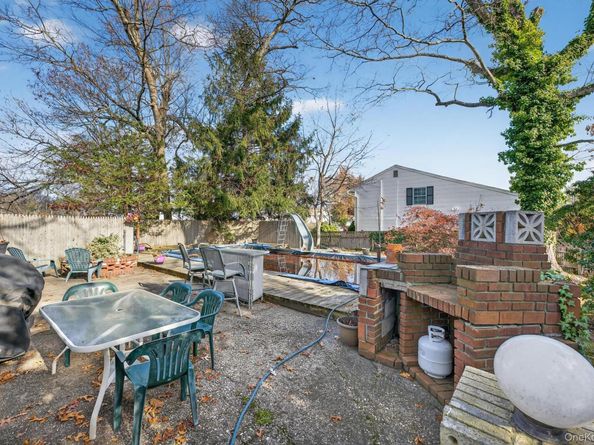 111 Shinbone Lane, Commack NY 11725