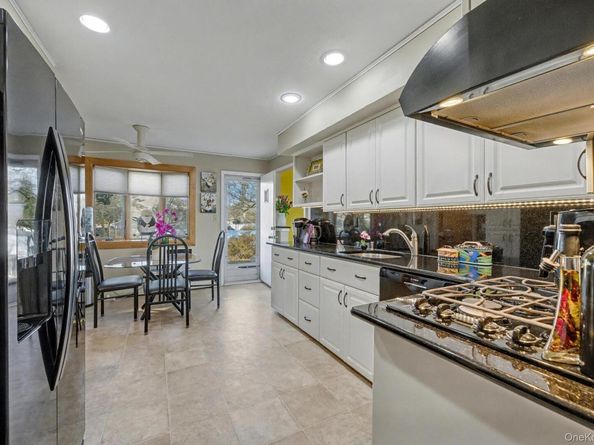 111 Shinbone Lane, Commack NY 11725