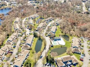 70 Strawberry Commons, Riverhead NY 11901