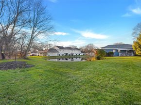 70 Strawberry Commons, Riverhead NY 11901