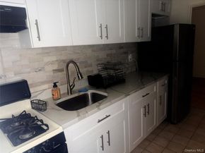 147-14 84 Road 2A, Briarwood NY 11435