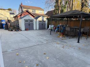 11715 200th Street, Saint Albans NY 11412