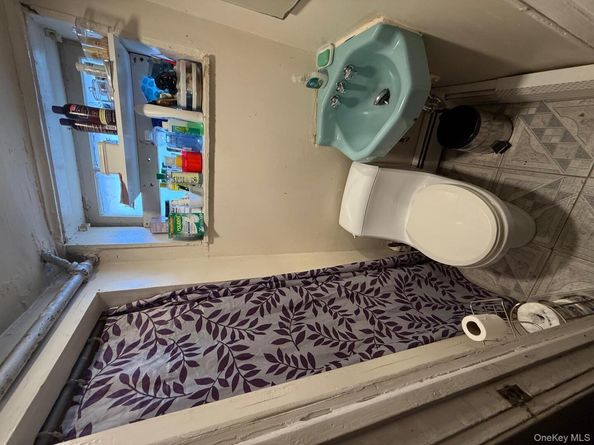 11715 200th Street, Saint Albans NY 11412