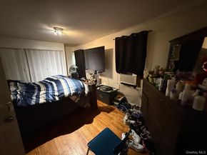 11715 200th Street, Saint Albans NY 11412