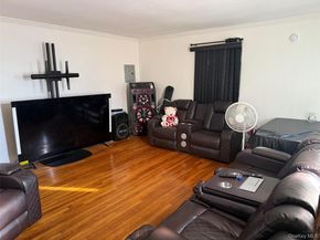 11715 200th Street, Saint Albans NY 11412