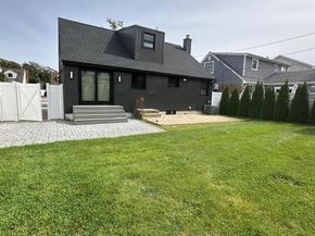 63 Pembrook Drive, Mineola NY 11501