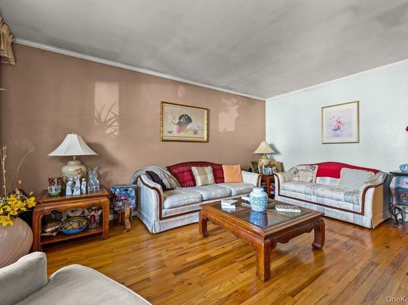 14595 221st Street, Springfield Gardens NY 11413