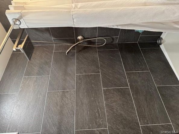 84-29 155 Avenue 3D, Howard Beach NY 11414