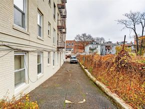 759 E 221st Street, Bronx NY 10467