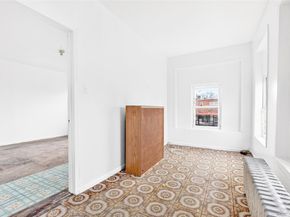 759 E 221st Street, Bronx NY 10467