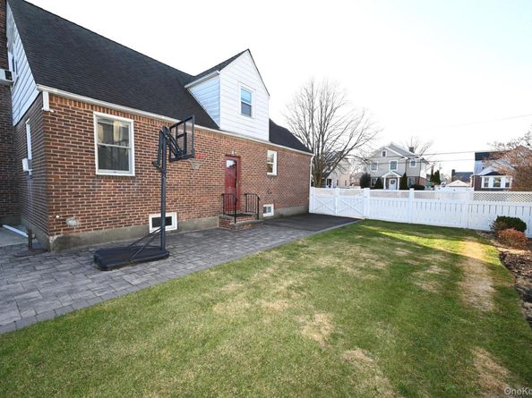 249 Grange Street, Franklin Square NY 11010