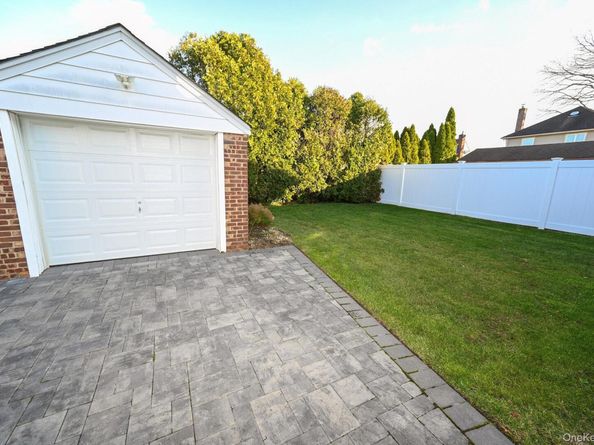 249 Grange Street, Franklin Square NY 11010