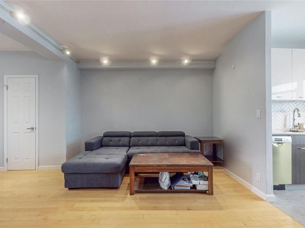 99-05 63rd Dr 11R, Rego Park NY 11374