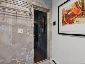 6 The Maples, Roslyn NY 11576