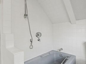 6 The Maples, Roslyn NY 11576