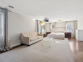 6 The Maples, Roslyn NY 11576