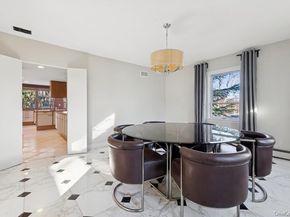 6 The Maples, Roslyn NY 11576