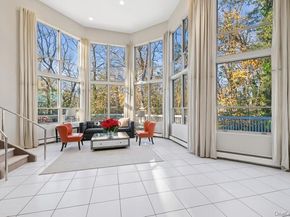 6 The Maples, Roslyn NY 11576