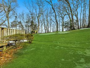 23 Amagansett Drive, Sound Beach NY 11789