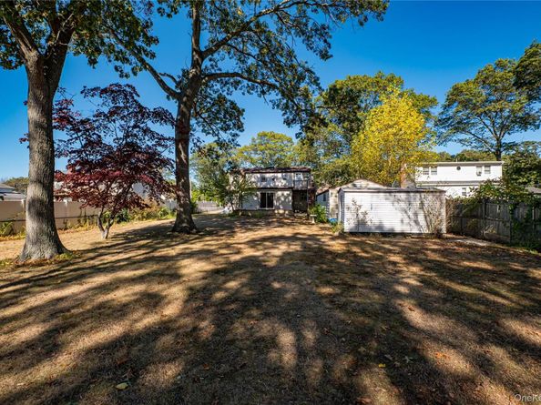 20 W Belmont Street, Bay Shore NY 11706