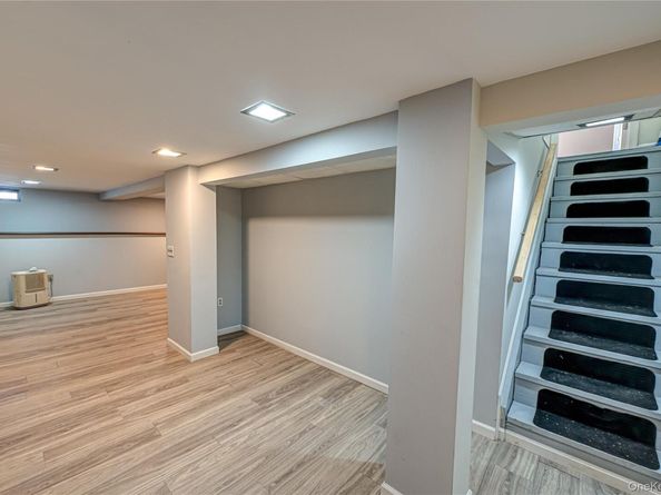 20 W Belmont Street, Bay Shore NY 11706