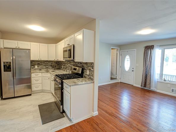20 W Belmont Street, Bay Shore NY 11706