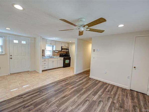 20 W Belmont Street, Bay Shore NY 11706