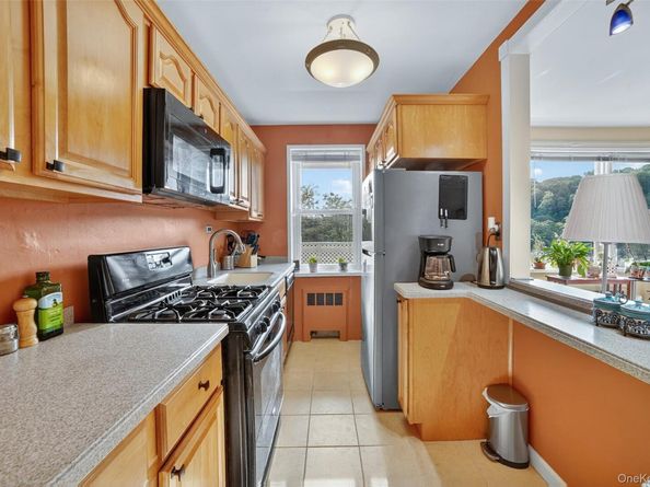 30 E Hartsdale Avenue 3A, Hartsdale NY 10530