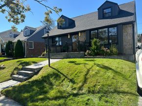 63 Pembrook Drive, Mineola NY 11501